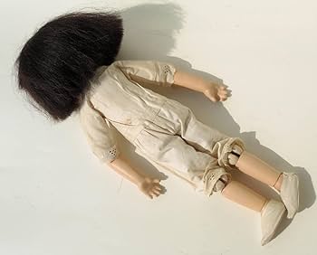 市松人形　小柄な優しいお顔の可愛いお嬢様　身長36.5cm 市松人形 抱き人形 おしゃれで可愛いお顔の 童人形 座り台座付き